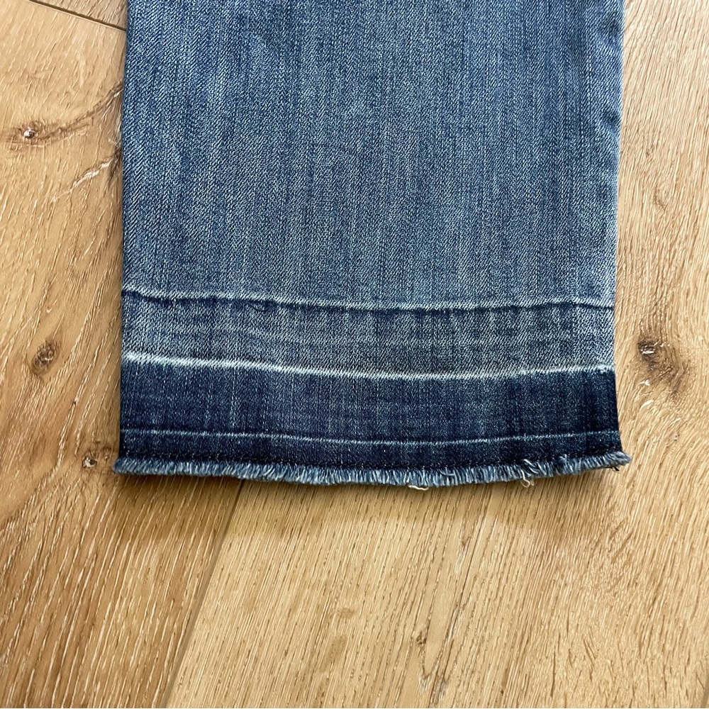 Sundance Women’s Blue Front Pocket Crop Jeans Size 4 Denim - Picture 3 of 8